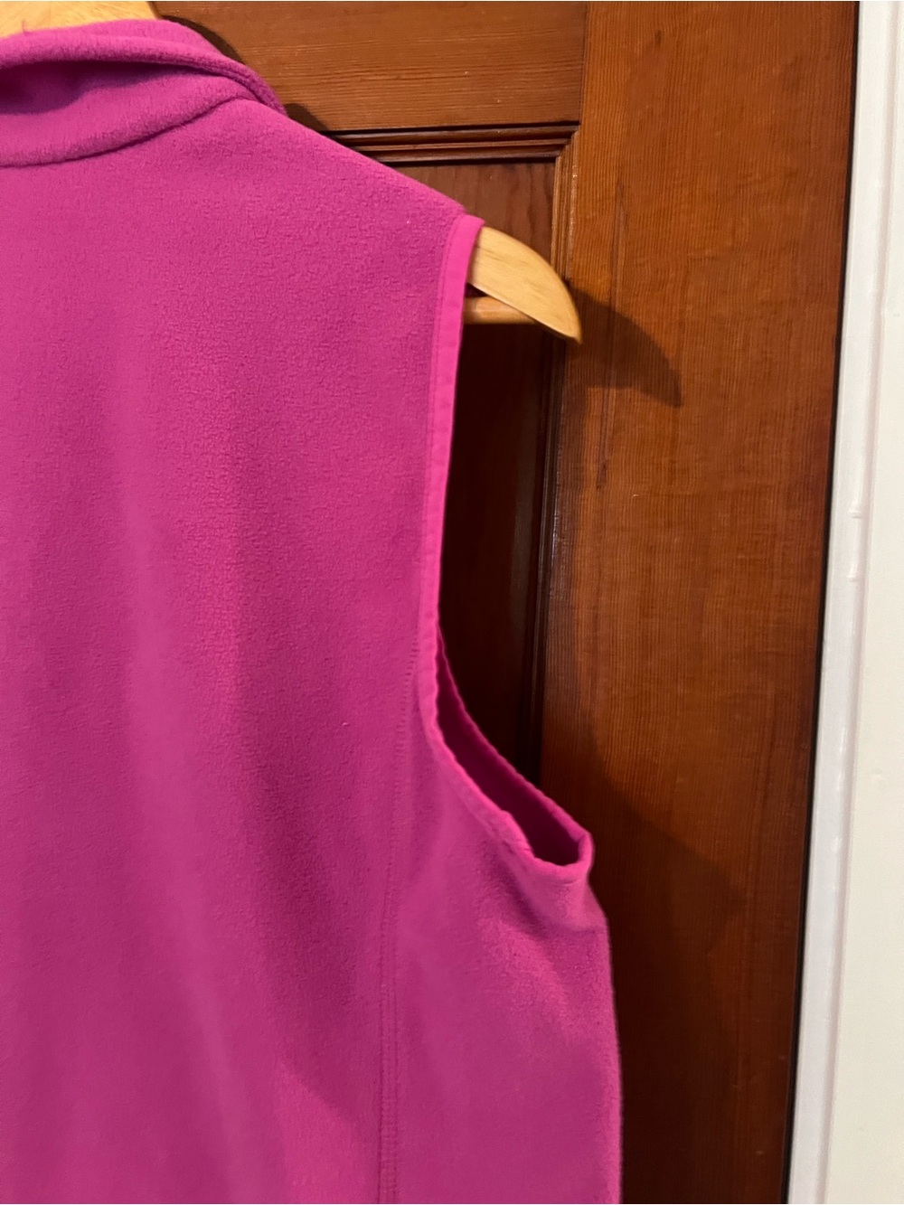 Lands’ End Fuchsia Pink Fleece Vest Medium Full Zip Cozy Layering - Picture 9 of 10